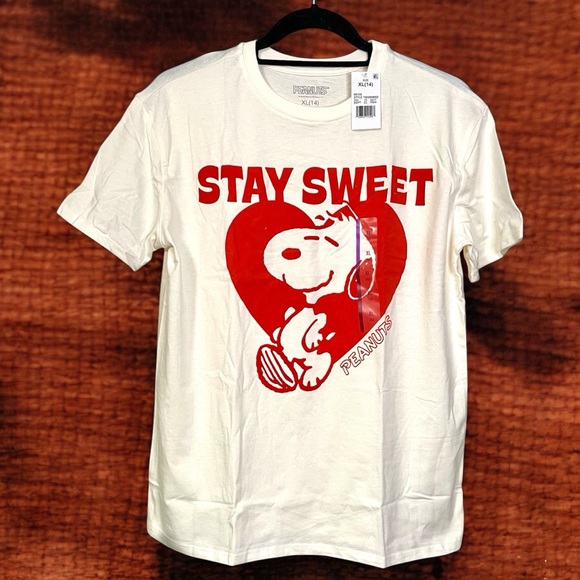 Peanuts Other - New Snoopy heart cream stay sweet graphic tee